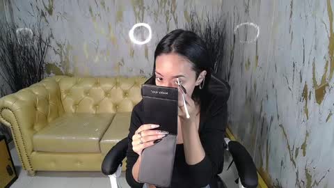 Snapshot of victoria_ricci_a chatting on January 2025 04:17:01 PM Victoria online show from January 2025 04:17:01 PM