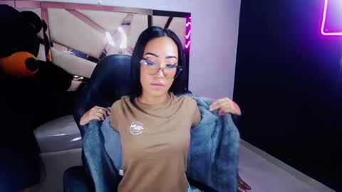 Snapshot of victoria_ricci_a chatting on March 2025 04:44:01 PM Victoria online show from March 2025 04:44:01 PM