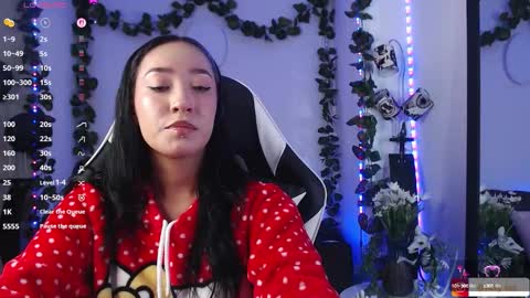 Snapshot of victoria_ricci_a chatting on October 2025 04:32:02 AM Victoria online show from October 2025 04:32:02 AM