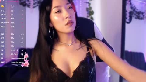Victoria  online show from May 2026 09:32:02 PM