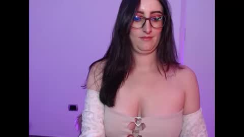 Victoria online show from December 2024 08:27:02 PM