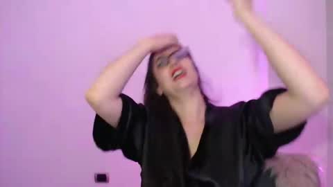 Victoria online show from March 2025 08:45:02 PM