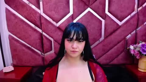 Snapshot of victoria_rossy_ chatting on December 2024 03:35:01 PM Victoria online show from December 2024 03:35:01 PM