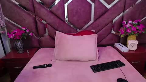 Snapshot of victoria_rossy_ chatting on March 2025 07:17:02 PM Victoria online show from March 2025 07:17:02 PM