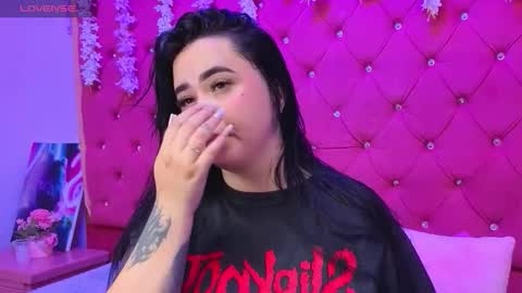 Snapshot of victoria_rossy_ chatting on October 2025 02:50:02 AM Victoria online show from October 2025 02:50:02 AM