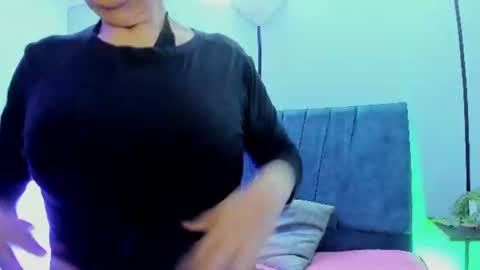 victoriaa_anderson_ online show from June 2026 12:09:02 PM