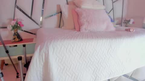 Snapshot of victoriaa_millers chatting on November 2025 07:35:01 PM Victoria Sofia online show from November 2025 07:35:01 PM