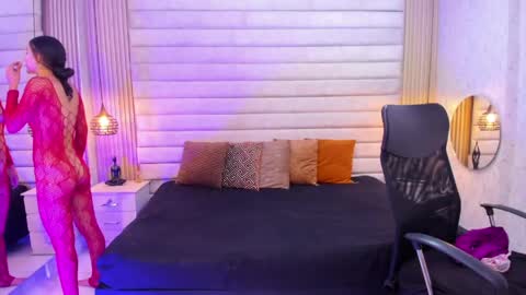 victoriaablair online show from April 2026 07:59:01 PM