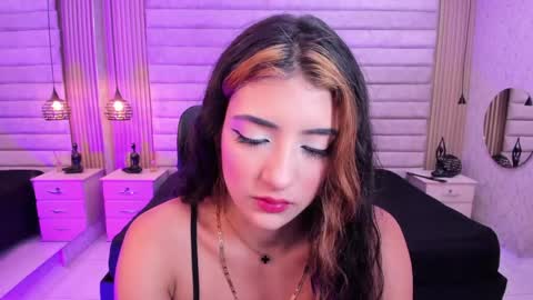 victoriaablair online show from May 2026 07:45:02 PM