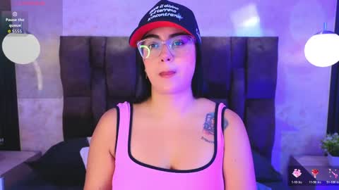 Victoria Andrade online show from May 2026 12:43:01 PM
