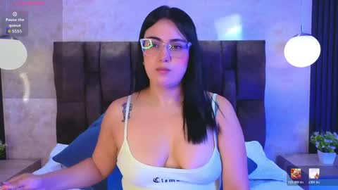 Victoria Andrade online show from June 2026 12:30:01 PM