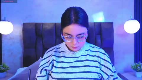 Victoria Andrade online show from July 2026 11:49:01 AM