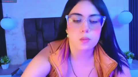 Victoria Andrade online show from July 2026 11:51:02 AM
