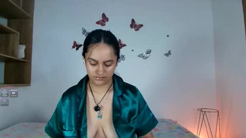 Snapshot of victoriablack_ chatting on November 2025 10:50:02 AM Victoria online show from November 2025 10:50:02 AM