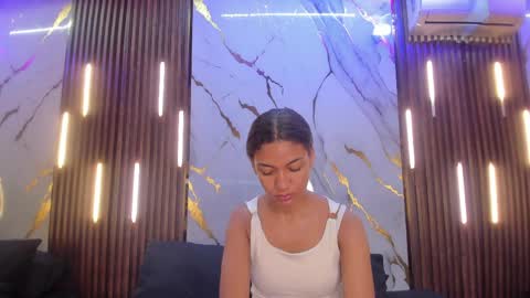 Snapshot of victoriaduarte chatting on May 2026 12:56:01 PM Victoria online show from May 2026 12:56:01 PM