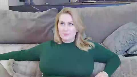 Miss V online show from December 2024 01:49:01 PM