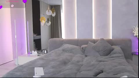 Miss V online show from March 2025 12:22:01 PM