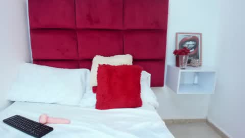 victoriafrancox online show from June 2026 09:08:02 PM