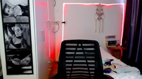 Snapshot of victoriahispanic chatting on January 2025 08:37:02 PM victoriahispanic online show from January 2025 08:37:02 PM