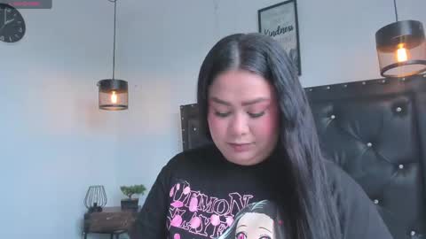 Victoria  online show from April 2026 01:52:02 PM