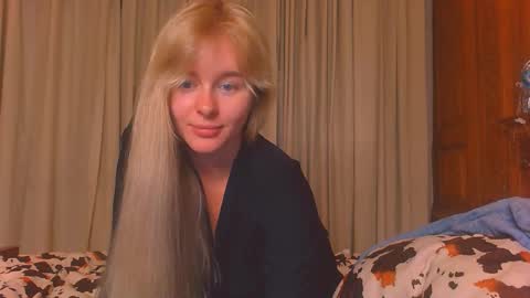 Eva and Victor online show from February 2026 01:53:02 PM