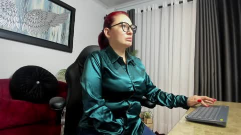 victoriapaker online show from April 2026 10:04:02 AM