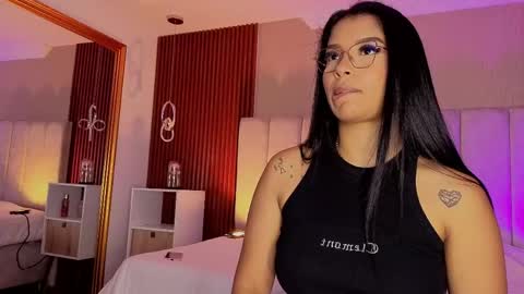 Maria Victoria online show from May 2026 10:30:01 AM