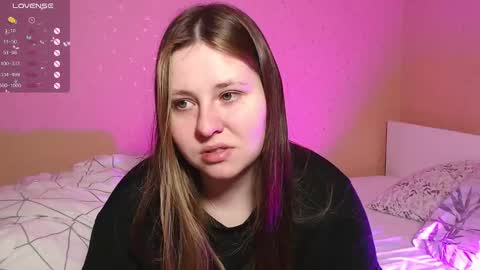 victoriassecrets_ online show from March 2025 01:28:01 PM