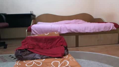 Snapshot of victoriastar69 chatting on April 2026 08:17:01 PM Watchers Wife online show from April 2026 08:17:01 PM