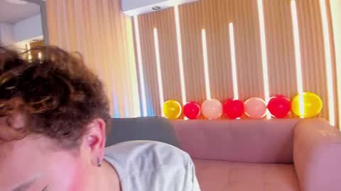 Snapshot of victoriastrom_ chatting on May 2026 03:19:01 PM victoriastrom online show from May 2026 03:19:01 PM