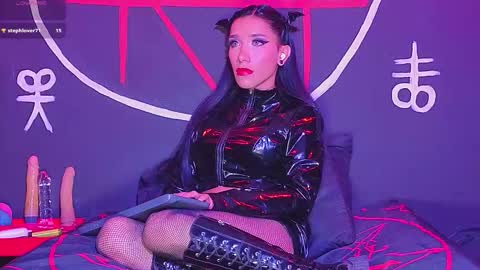 Victoria Vampire online show from September 2025 10:06:01 AM