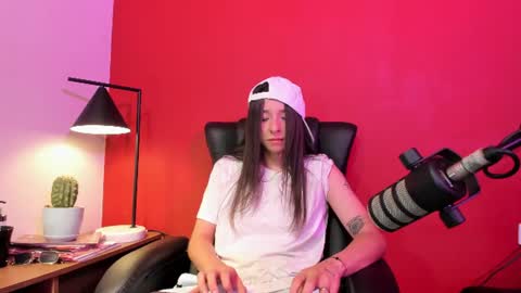 victoriazaenz online show from July 2026 09:20:01 PM
