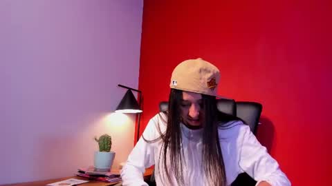 victoriazaenz online show from July 2026 12:13:01 AM