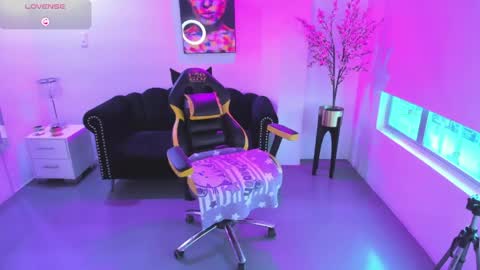 Victoria.  online show from May 2026 12:23:02 PM
