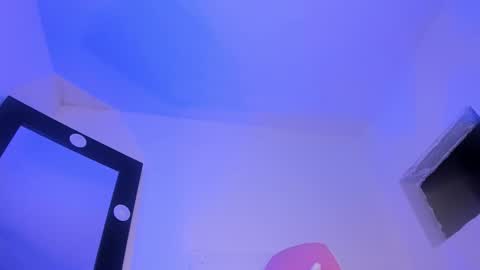 Snapshot of victoriia_hall chatting on November 2025 09:47:01 PM samantha victoria hall online show from November 2025 09:47:01 PM