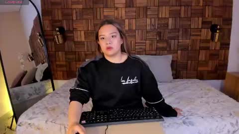 victoriia_rosee online show from July 2026 02:21:02 PM