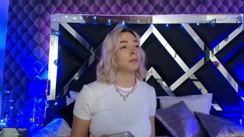 victtoria lee online show from April 2026 07:11:02 PM