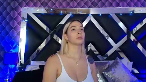 victtoria lee online show from May 2026 08:17:02 PM