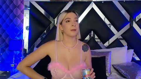 victtoria lee online show from May 2026 08:18:02 PM