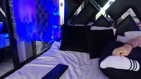 victtoria lee online show from May 2026 11:33:01 PM