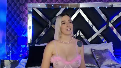 victtoria lee online show from May 2026 08:40:02 PM