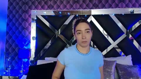 victtoria lee online show from June 2026 07:42:01 PM