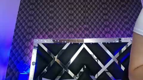 victtoria lee online show from July 2026 07:13:01 PM