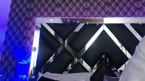 victtoria lee online show from July 2026 06:57:02 PM