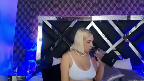 victtoria lee online show from July 2026 09:13:01 PM