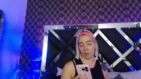 victtoria lee online show from July 2026 07:11:01 PM