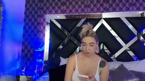 victtoria lee online show from July 2026 07:39:01 PM