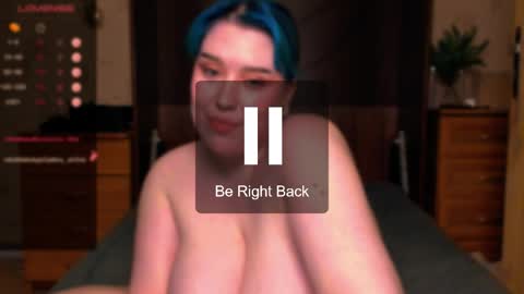 viesica_ online show from June 2026 12:32:02 AM