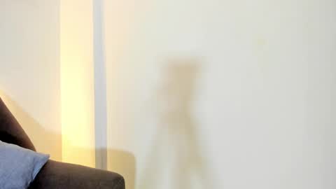 Victoria Strong online show from December 2024 07:00:02 PM