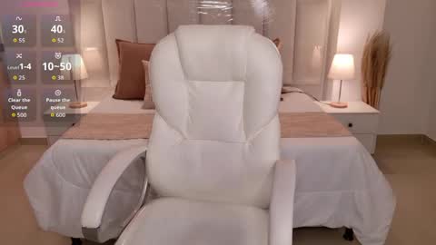 viictoria_joness online show from May 2026 01:34:02 AM